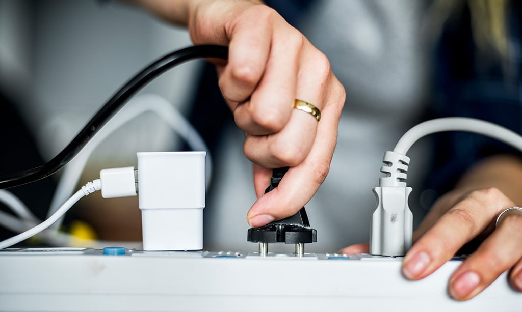 علت برق دار بودن بدنه ظرفشویی بوش چیست؟